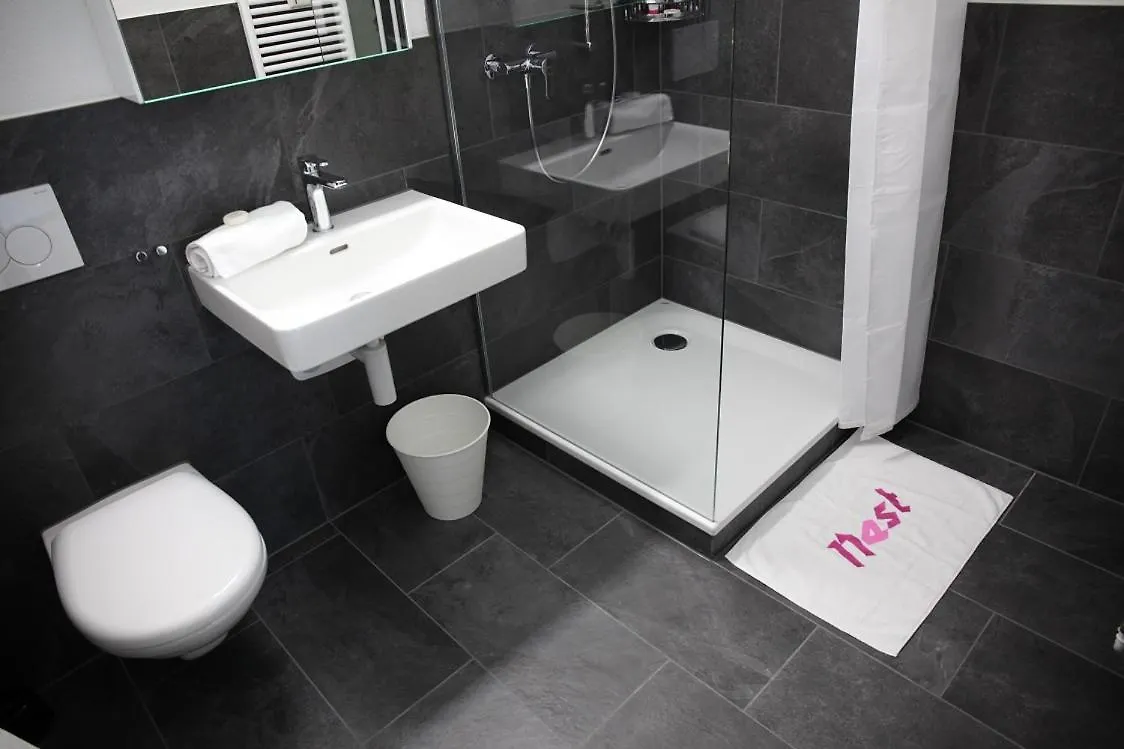 Nest Temporary Ag - Shared Living Klybeck 0*, Basel İsviçre